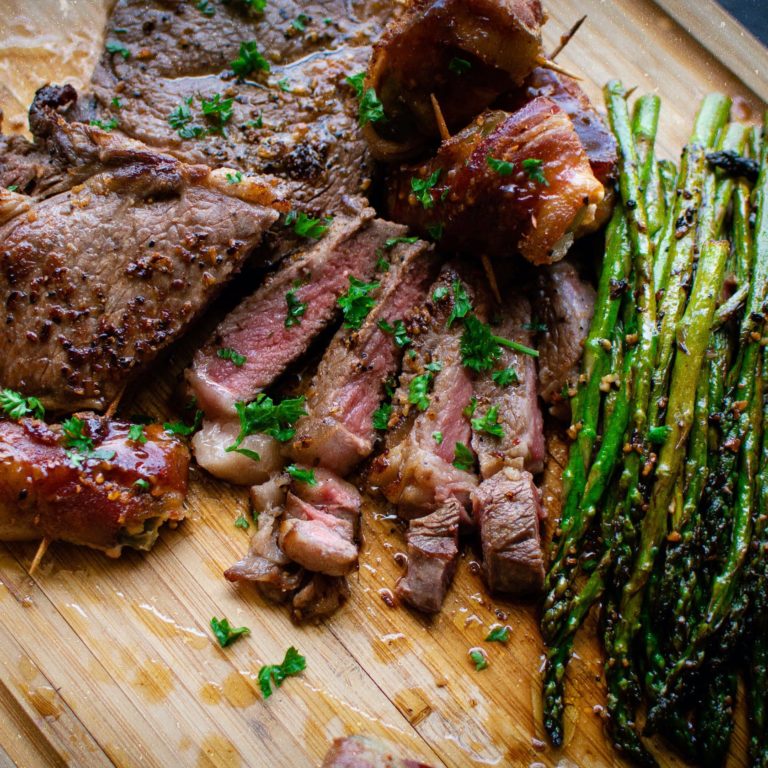 steak with asparagus